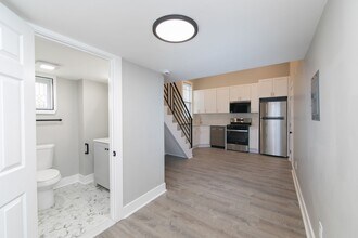 436-438 Broadway-Unit -Unit 2 in Camden, NJ - Foto de edificio - Building Photo