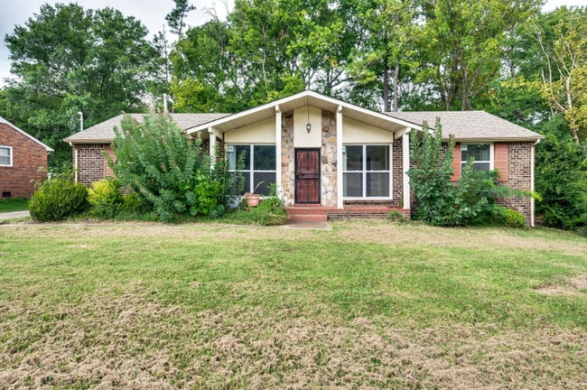 5409 Country Dr in Nashville, TN - Building Photo - Building Photo