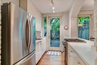 155 W 82nd St in New York, NY - Building Photo - Building Photo