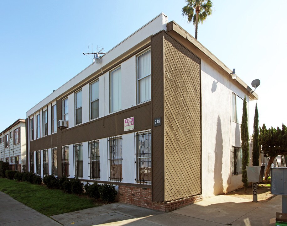 218 W Wilson Ave in Orange, CA - Building Photo