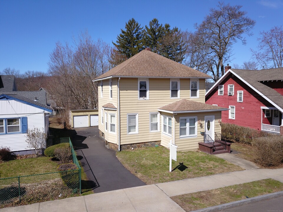 52 Davis St in New Haven, CT - Building Photo