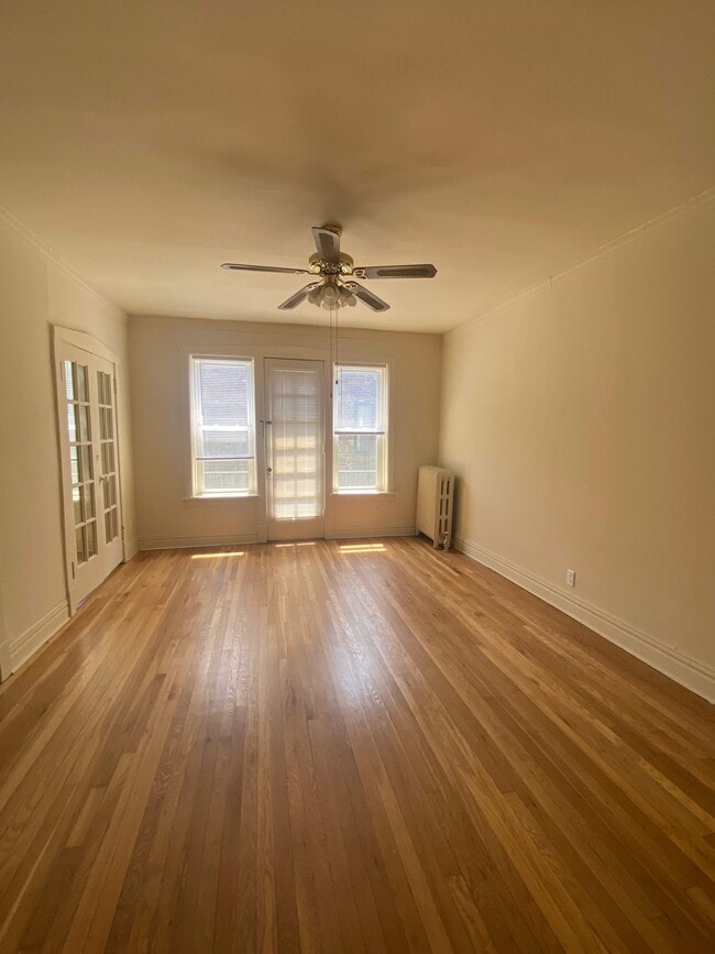 6334 N Magnolia Ave, Unit 2W in Chicago, IL - Building Photo - Building Photo