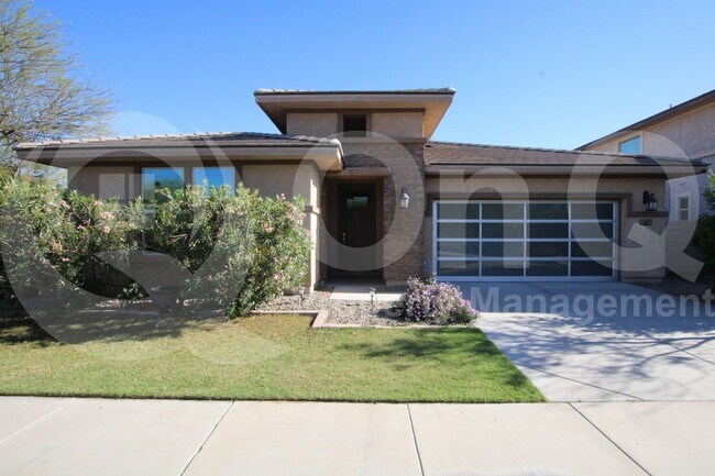 property at 1465 E Ibis St