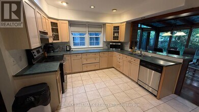 187 Mill St in Richmond Hill, ON - Building Photo - Building Photo