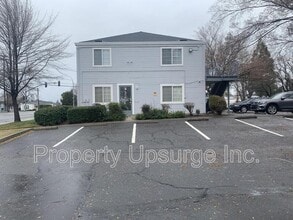 2371 Washington Ave in Oroville, CA - Building Photo - Building Photo