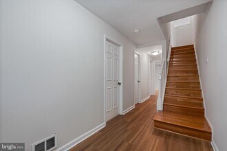 7782 Marshall Heights Ct in Falls Church, VA - Building Photo - Building Photo