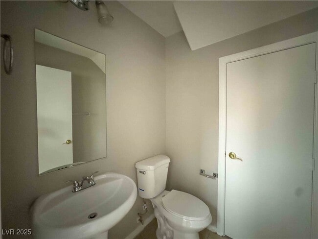 property at 5255 Cedar Bend Dr