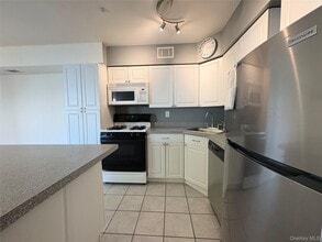 254 Fairview Cir in Middle Island, NY - Building Photo - Building Photo