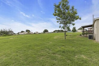 621 New Highland Rd in Springtown, TX - Building Photo - Building Photo