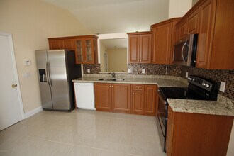 207 Gates St SW in Palm Bay, FL - Building Photo - Building Photo