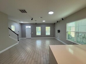 9313 Mira Valle Ln in Winter Garden, FL - Building Photo - Building Photo