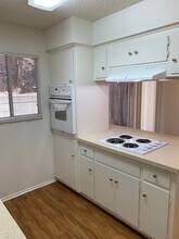 2439 Daphne Pl in Fullerton, CA - Building Photo - Building Photo