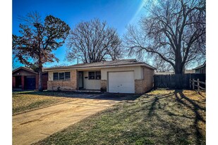 2805 53rd St in Lubbock, TX - Building Photo