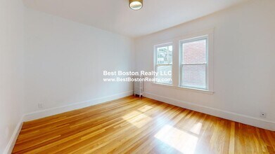 58 Wilbur St, Unit 3 in Everett, MA - Foto de edificio - Building Photo