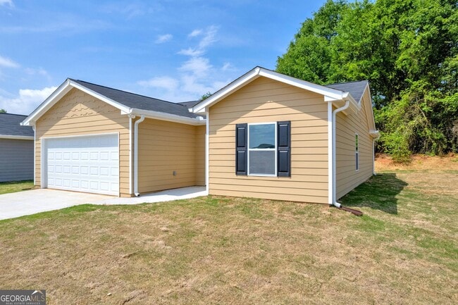52 ADALINE COURT in Carnesville, GA - Building Photo - Building Photo