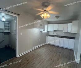 4411 W 19th Plaza in Gary, IN - Building Photo - Building Photo