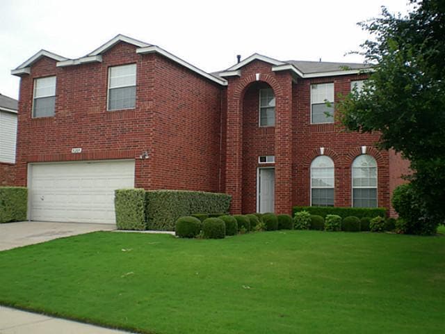 8209 Swan Park Dr in Denton, TX - Building Photo - Building Photo