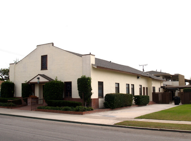 8082 Madison Ave in Midway City, CA - Building Photo - Building Photo