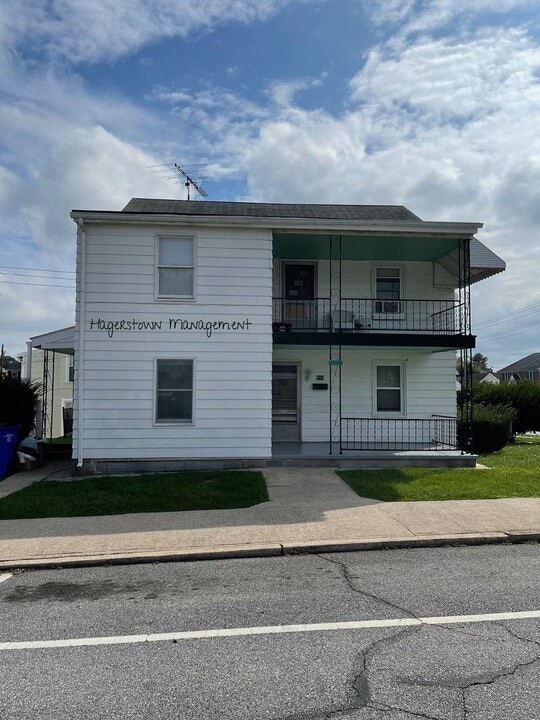 954 Chestnut St in Hagerstown, MD - Building Photo