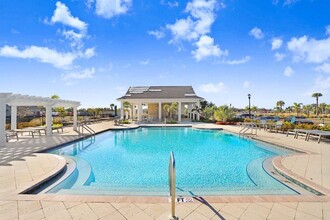 366 Mangrove Shade Cir in Apollo Beach, FL - Foto de edificio - Building Photo