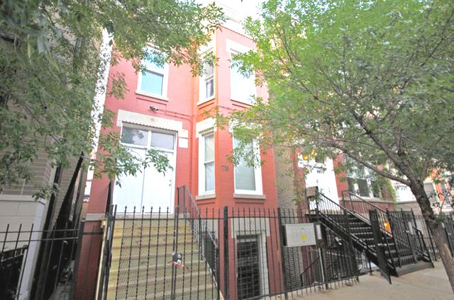 1718 W Pierce Ave in Chicago, IL - Building Photo