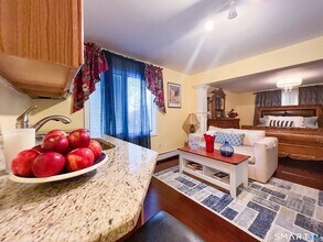 135 Claudia Dr in Stratford, CT - Building Photo - Building Photo
