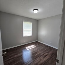 3489 Overton Crossing St in Memphis, TN - Building Photo - Building Photo