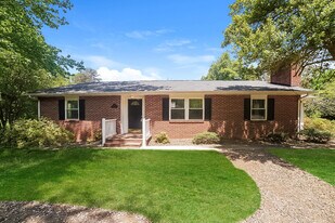 221 Norman Rd in Winston-Salem, NC - Building Photo