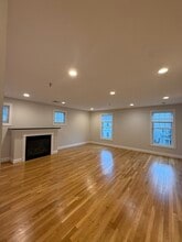 135 Calumet St, Unit 2 in Boston, MA - Building Photo - Building Photo