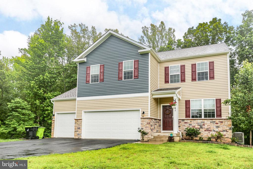 141 Livingwood Ct in Fredericksburg, VA - Building Photo