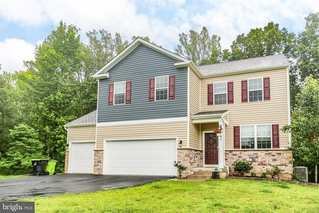 property at 141 Livingwood Ct