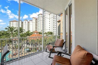 460 Launch Cir in Naples, FL - Building Photo - Building Photo