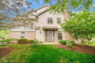 2047 Ivy Ridge Dr in Hoffman Estates, IL - Building Photo - Building Photo