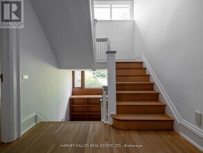 38 Dunvegan Rd. in Toronto, ON - Building Photo - Building Photo