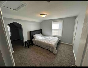 2340 Electric St in Wyandotte, MI - Building Photo - Building Photo