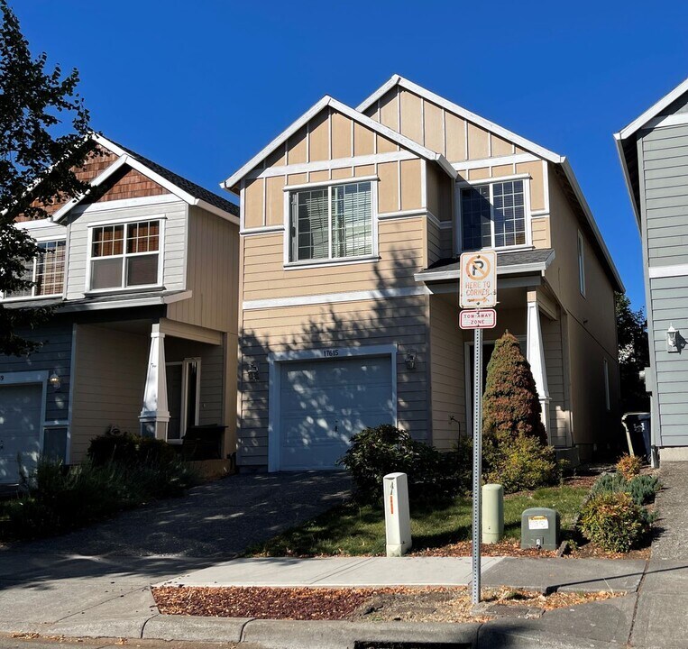 17615 SW Falling Leaf Ct in Beaverton, OR - Building Photo