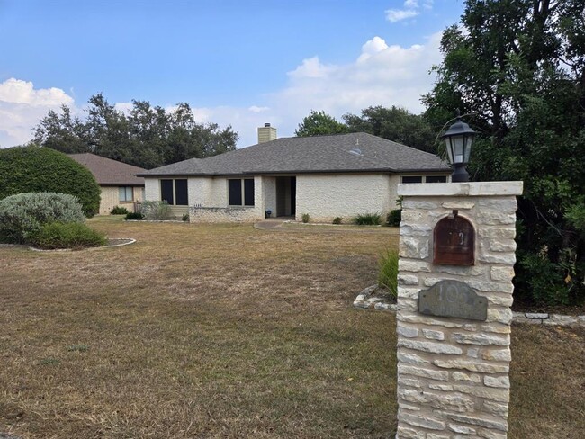 103 Acapulco Ct in Lakeway, TX - Building Photo - Building Photo