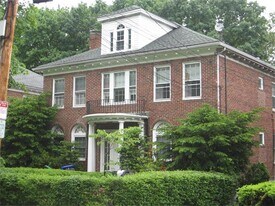47 Algonquin Rd, Unit #1 47 Algonquin Rd in Chestnut Hill, MA - Building Photo