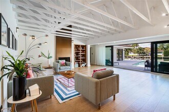 524 Oleander Dr in Hallandale Beach, FL - Building Photo - Building Photo