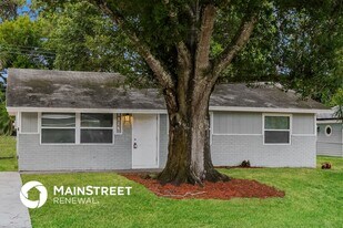 3216 1st Pl in Vero Beach, FL - Building Photo