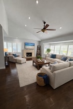 200 N Circulo Robel in Anaheim, CA - Building Photo - Building Photo