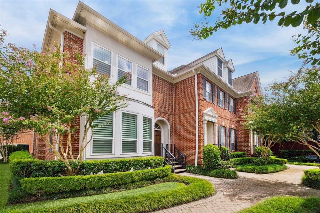 6835 Staffordshire Crescent in Houston, TX - Foto de edificio