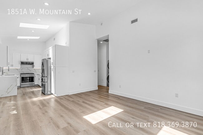 1851 W Mountain St in Glendale, CA - Building Photo - Building Photo