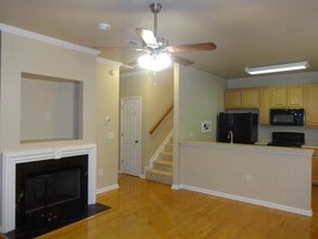 402 Cliffview Ct in Greer, SC - Building Photo - Building Photo