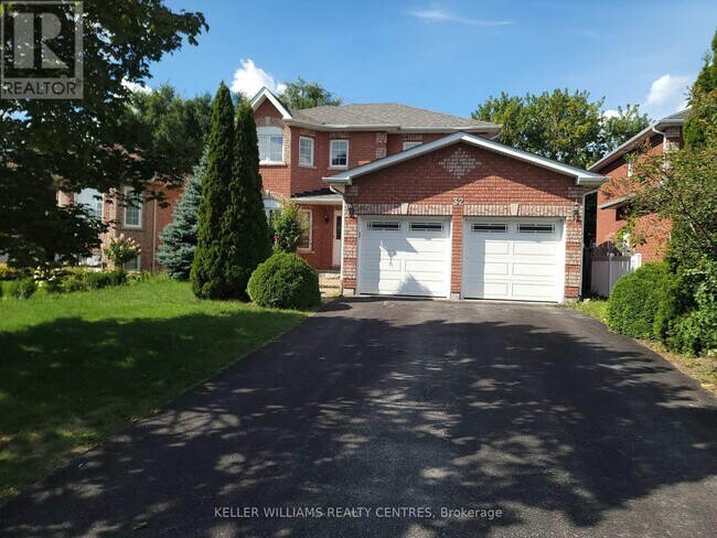property at 32 Amberview Dr