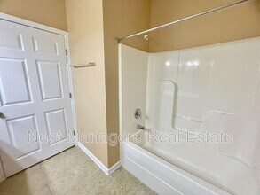 635 Marshtree Ln in Fayetteville, NC - Building Photo - Building Photo