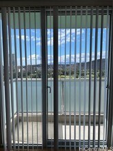 3009 Ala Makahala Pl in Honolulu, HI - Building Photo - Building Photo