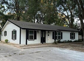 311 Floyd St in Winnsboro, TX - Building Photo