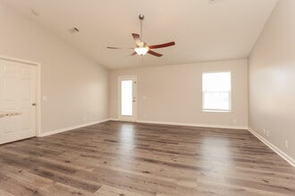 1316 S Hampton Ct in Nashville, TN - Building Photo - Building Photo