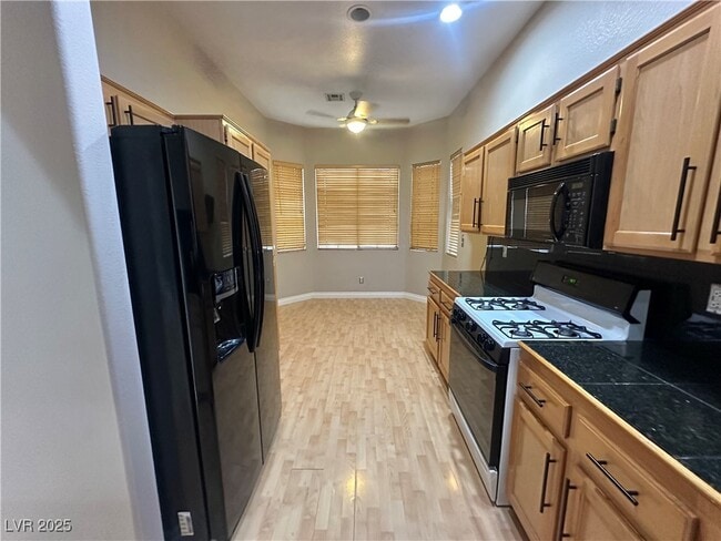 280 Cascade Mist Ave